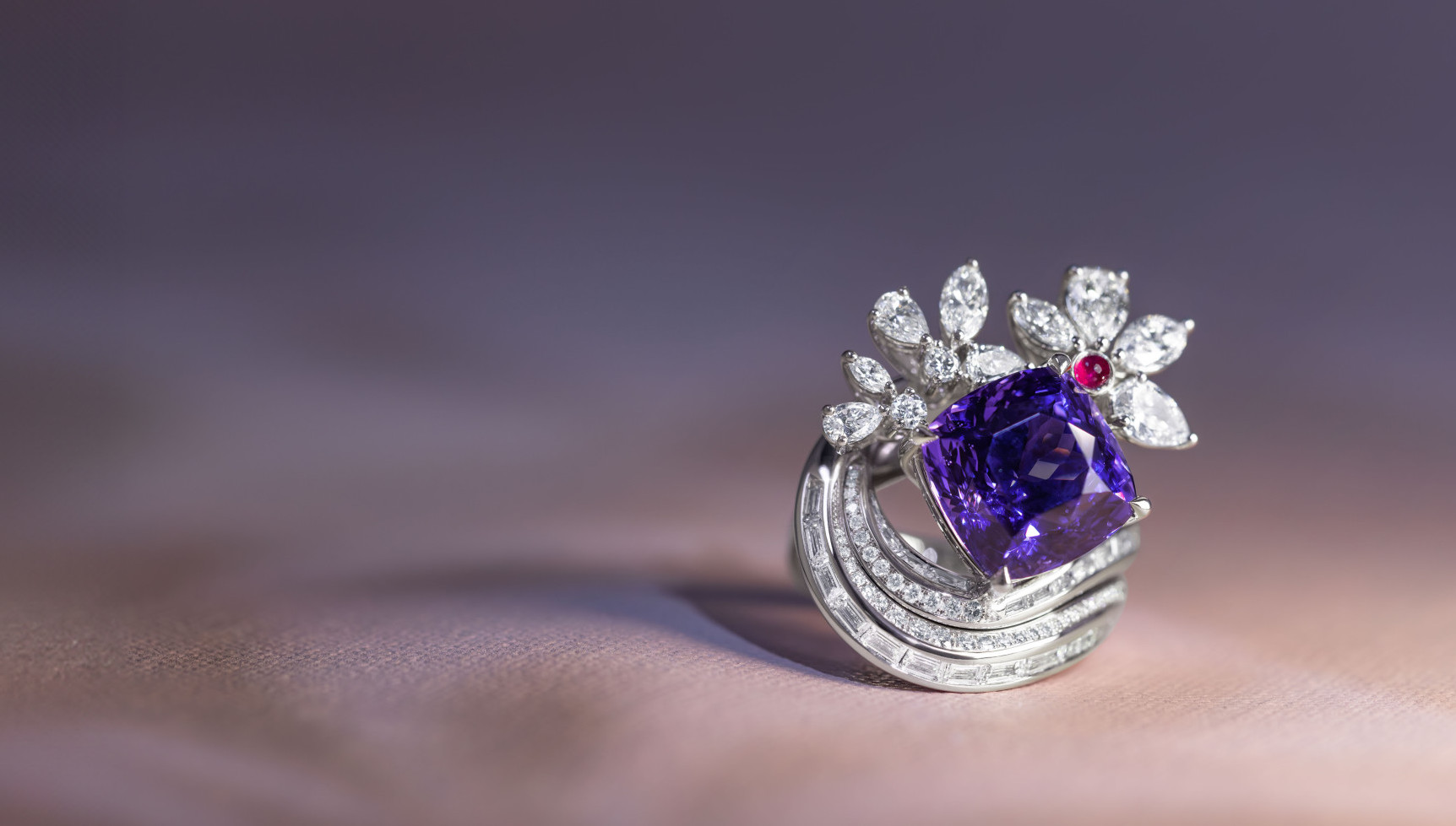 Ornament of Flowers Ornament of Flowers