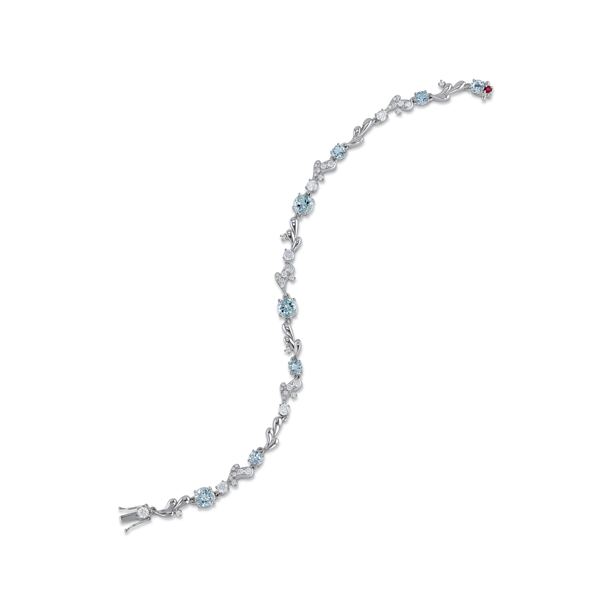 Bracelet with aquamarines