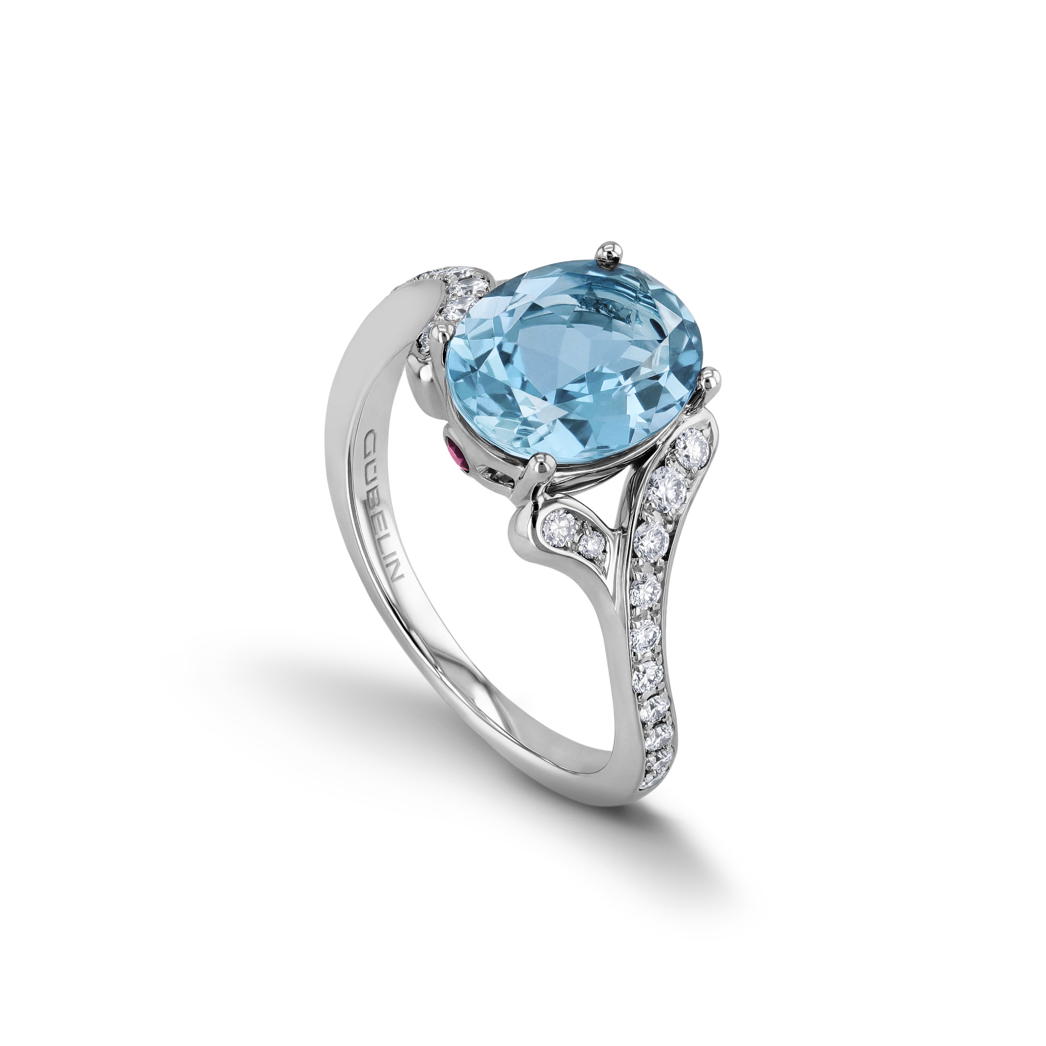 Ring with aquamarine