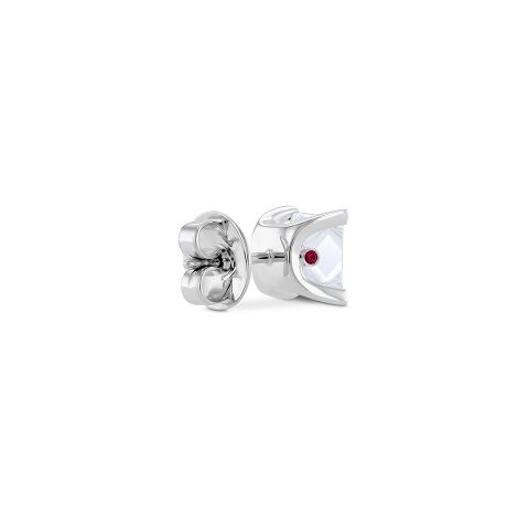 Solitaire earrings with diamonds