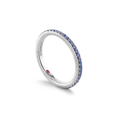 Eternity ring with sapphires