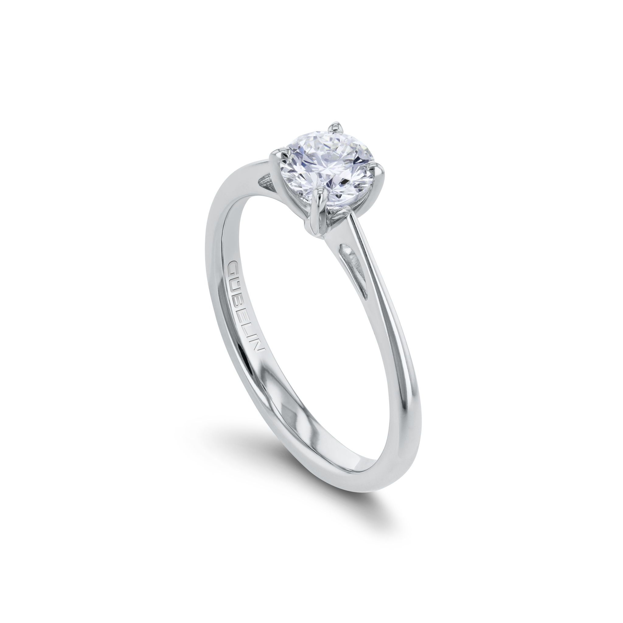 单钻戒指镶嵌钻石