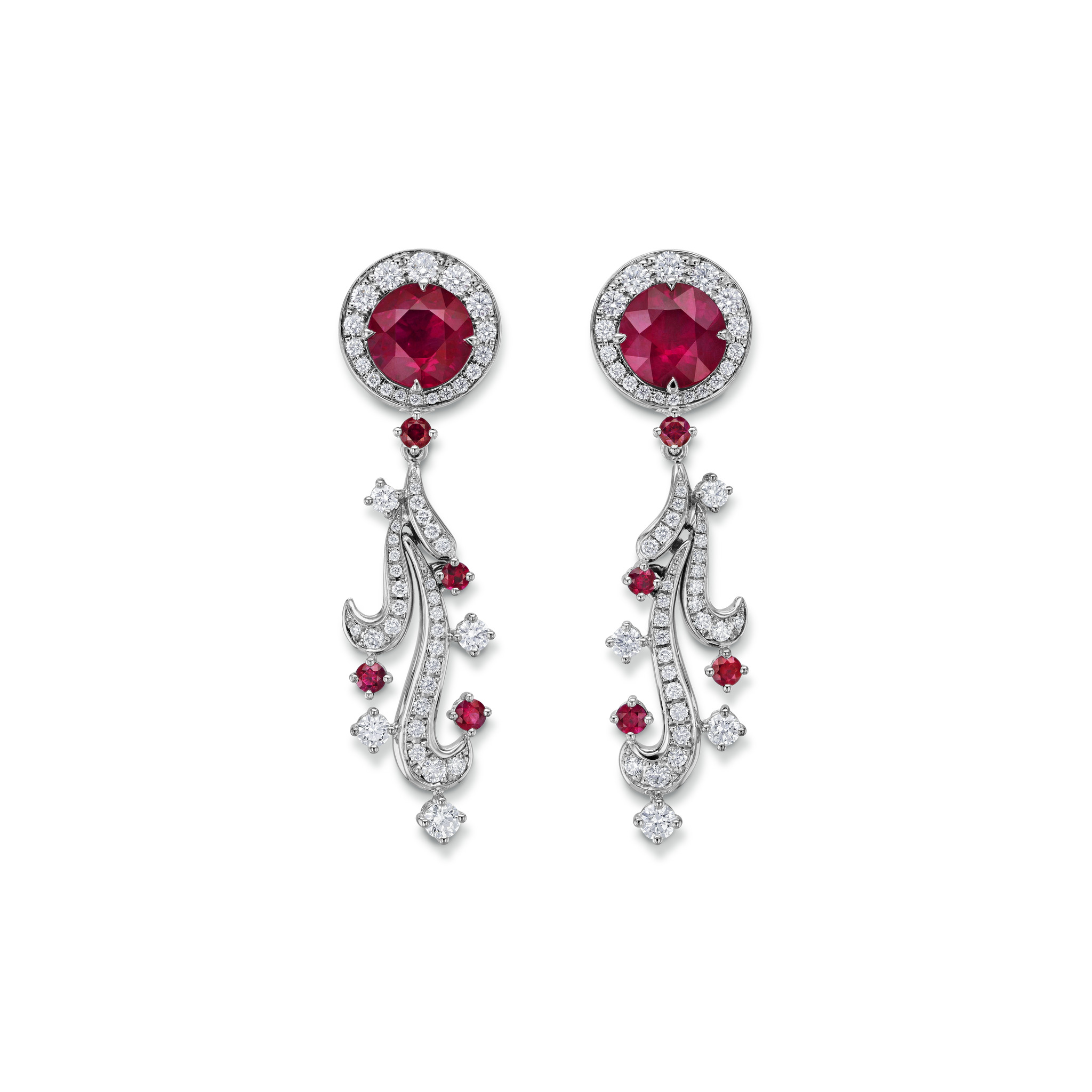 Earrings with rubies