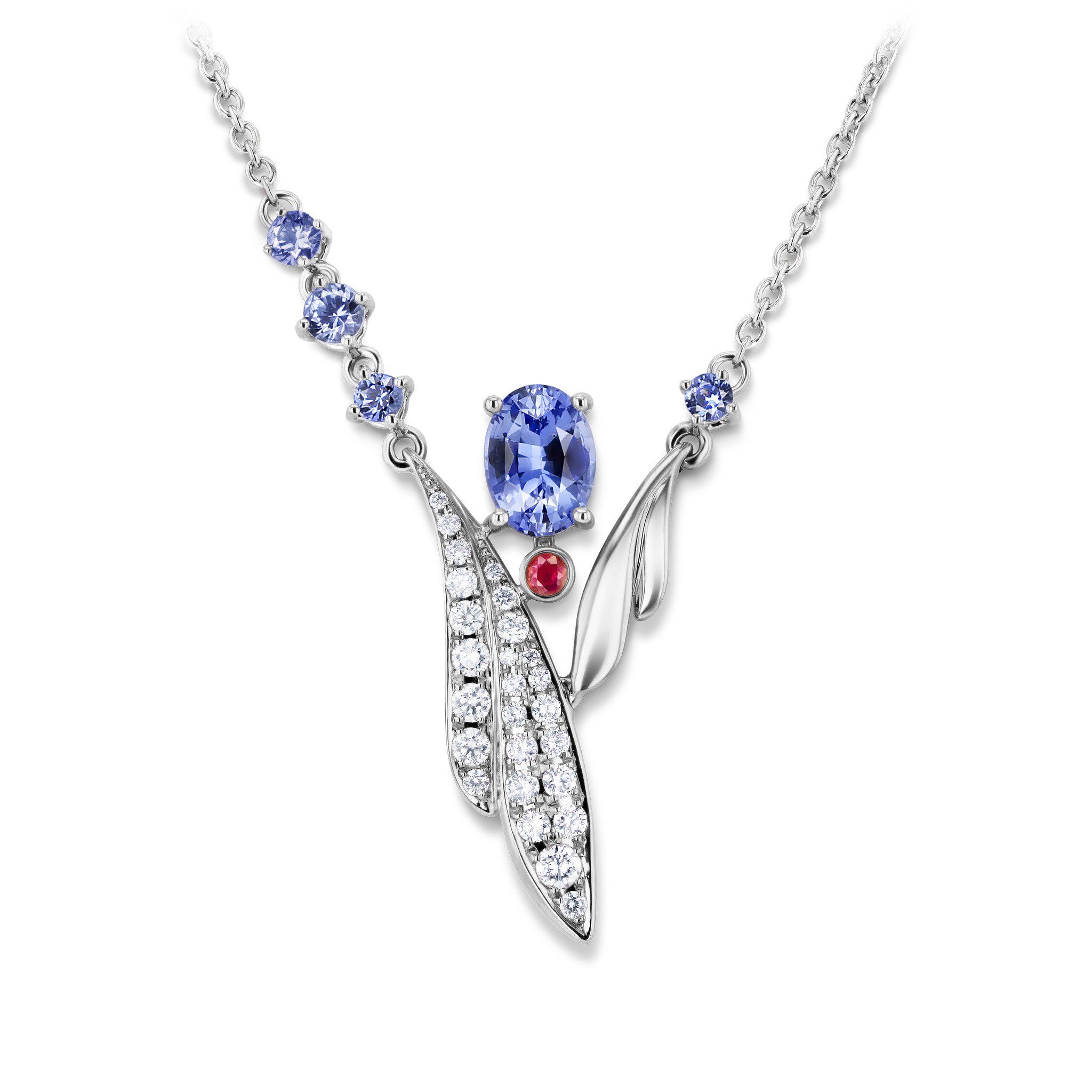 Necklace with sapphires