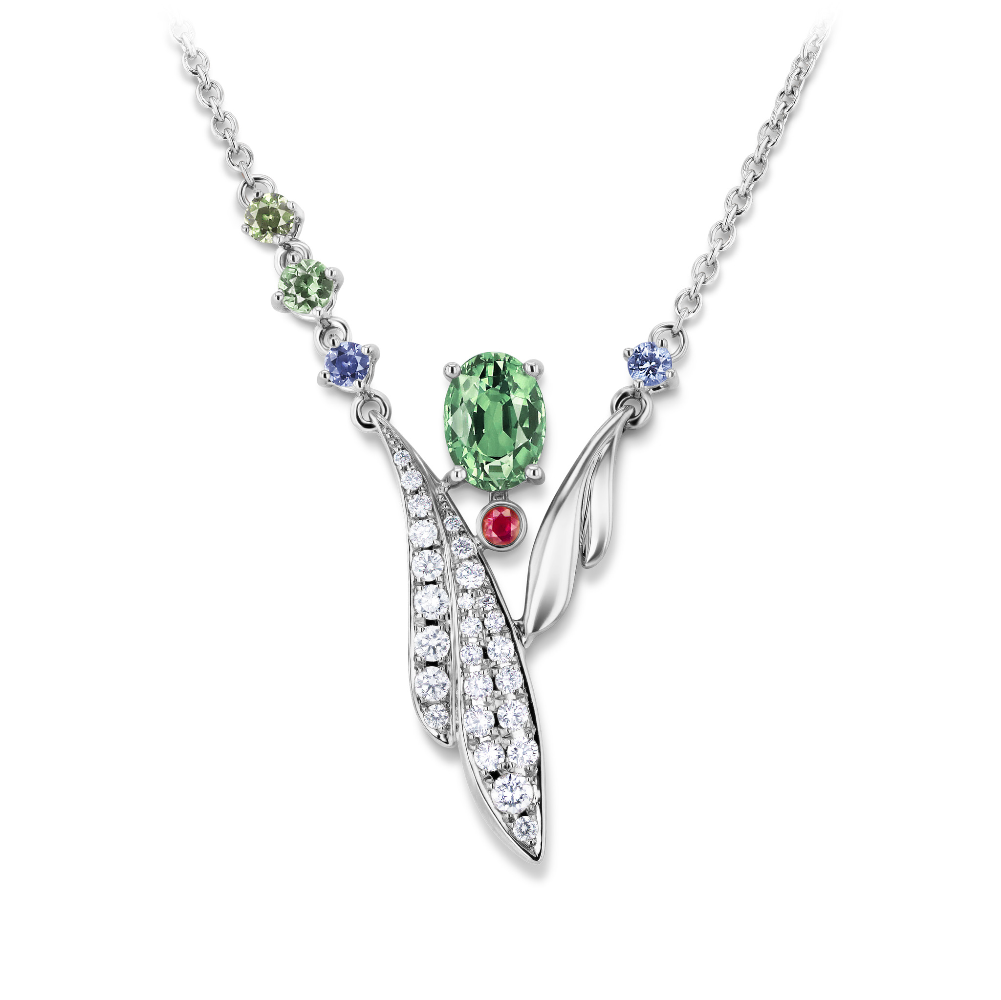 Necklace with sapphires