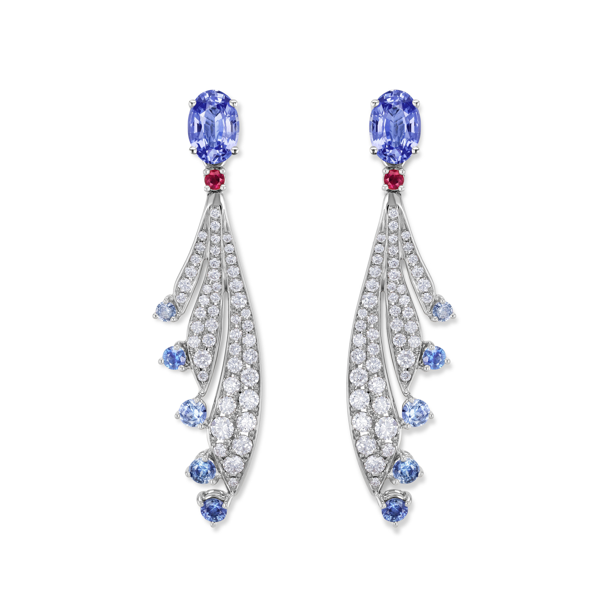 Earrings with sapphires