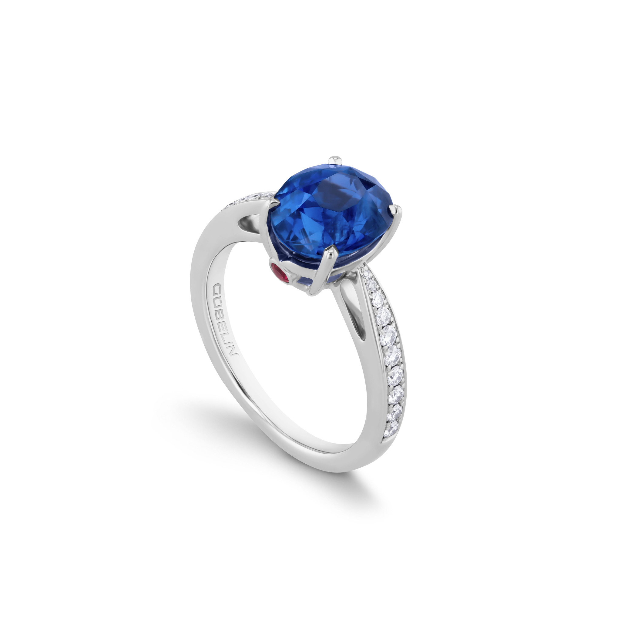 Sapphire ring