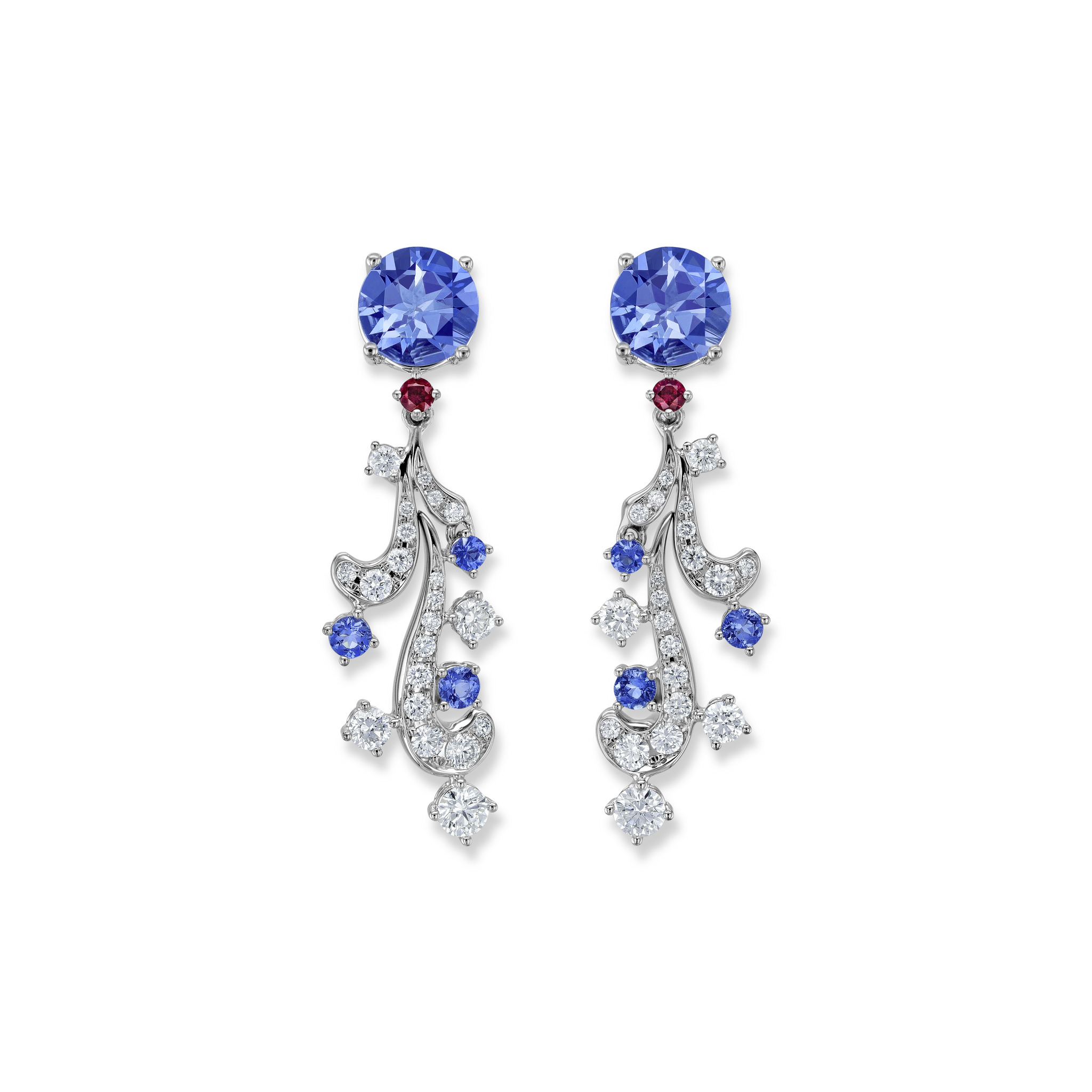 Earrings with tanzanites